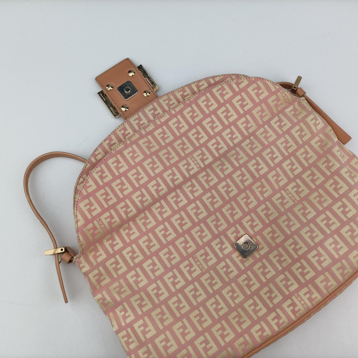 Secondhand Fendi Zucchino Baguette Pink Canvas×Leather 8BR002 shoulderbag | stylenewstar