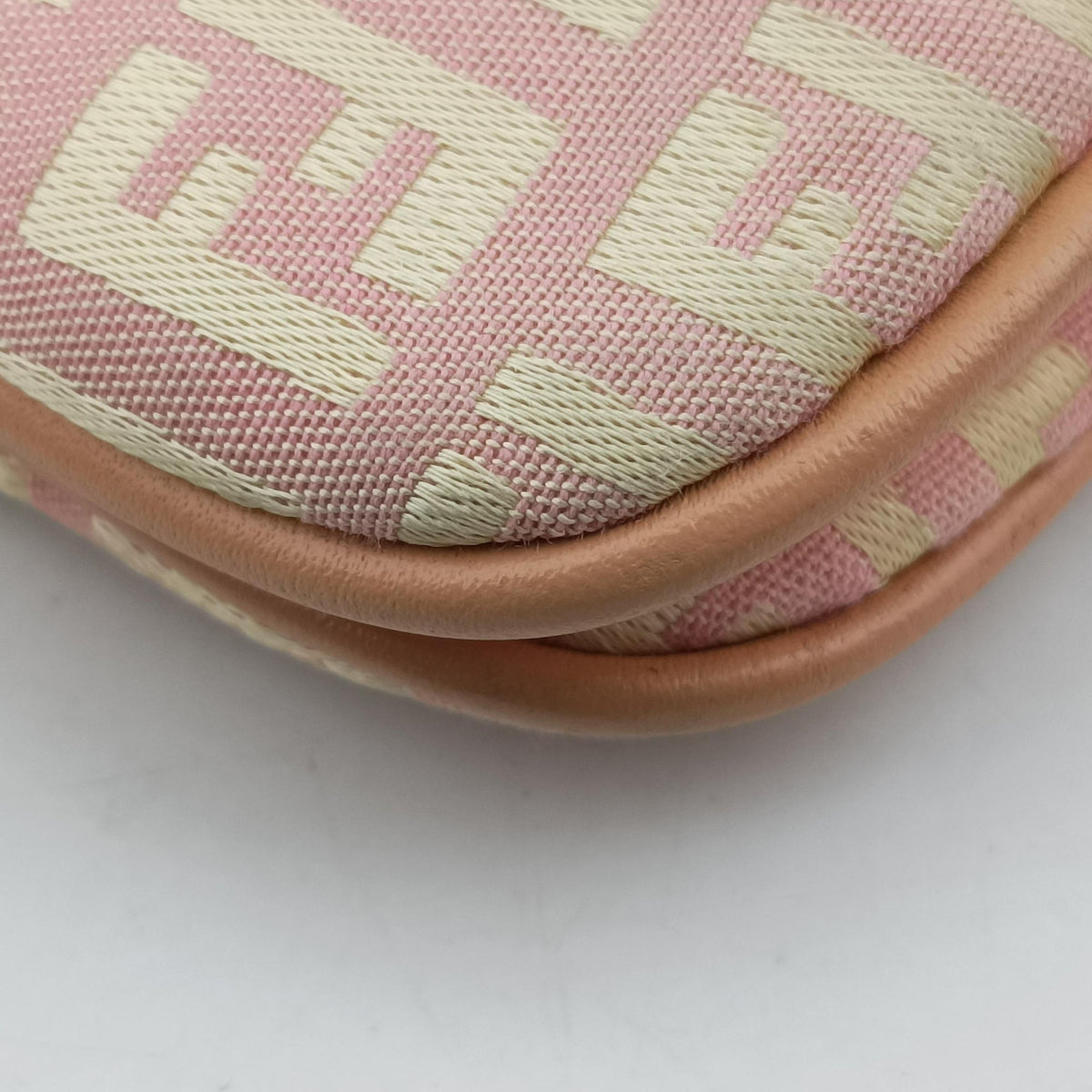 Secondhand Fendi Zucchino Baguette Pink Canvas×Leather 8BR002 shoulderbag | stylenewstar