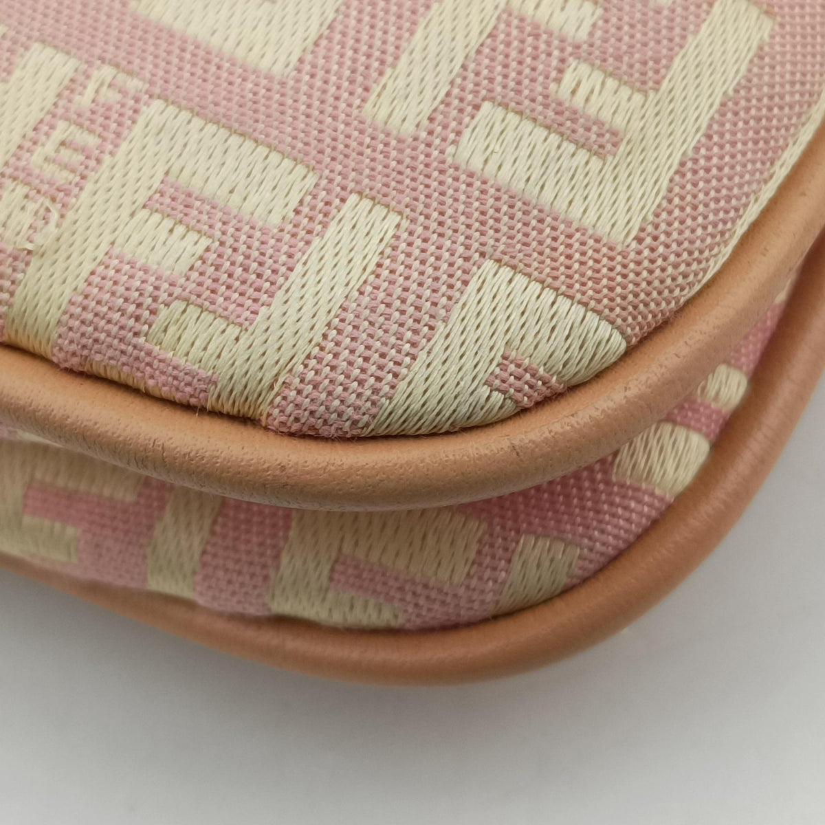 Secondhand Fendi Zucchino Baguette Pink Canvas×Leather 8BR002 shoulderbag | stylenewstar