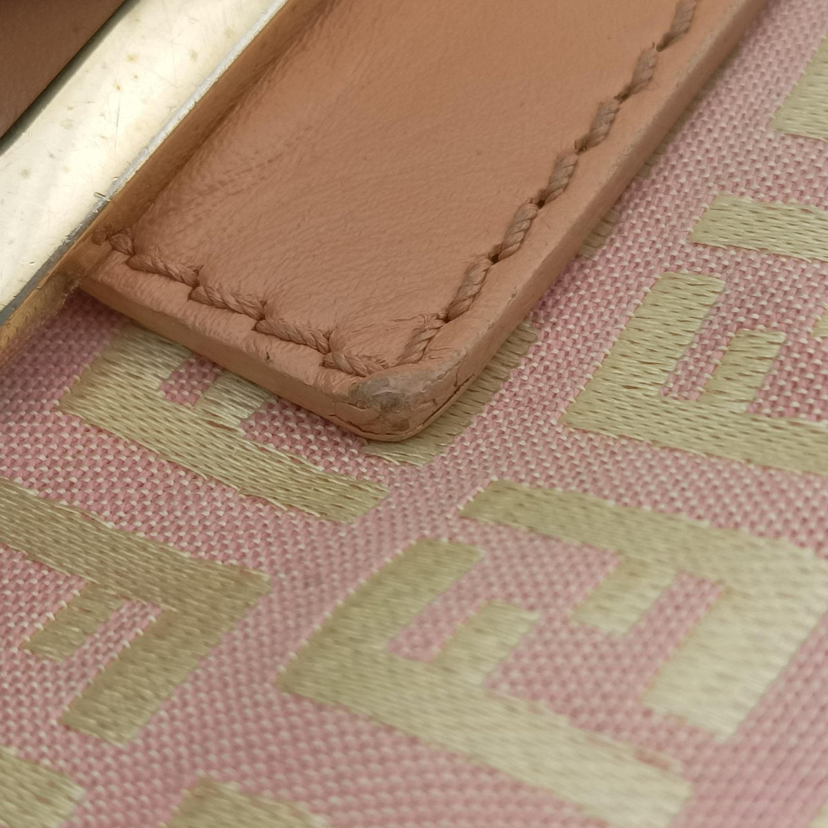 Secondhand Fendi Zucchino Baguette Pink Canvas×Leather 8BR002 shoulderbag | stylenewstar