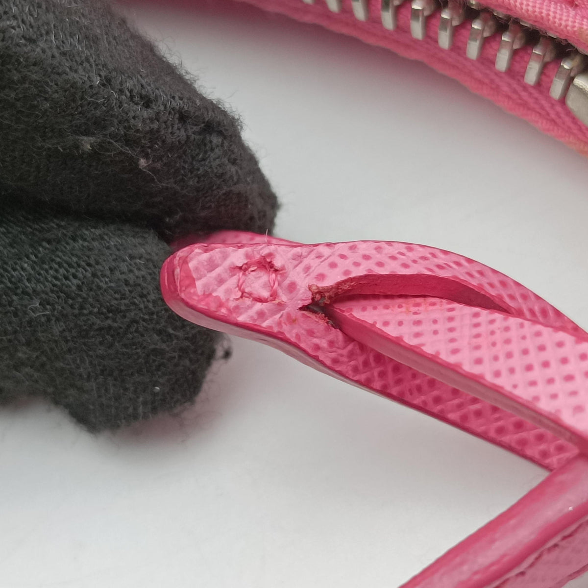 Secondhand Prada Re-Edition 2005 Hobo Pink Nylon×leather 1NE515 handbag | stylenewstar