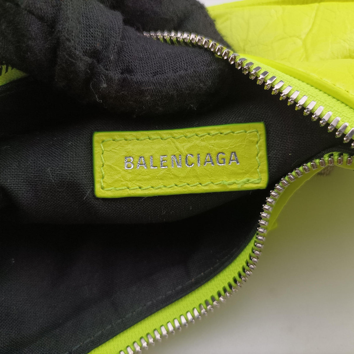 Vintage Balenciaga Le Cagole Green lambskin  shoulderbag | stylenewstar