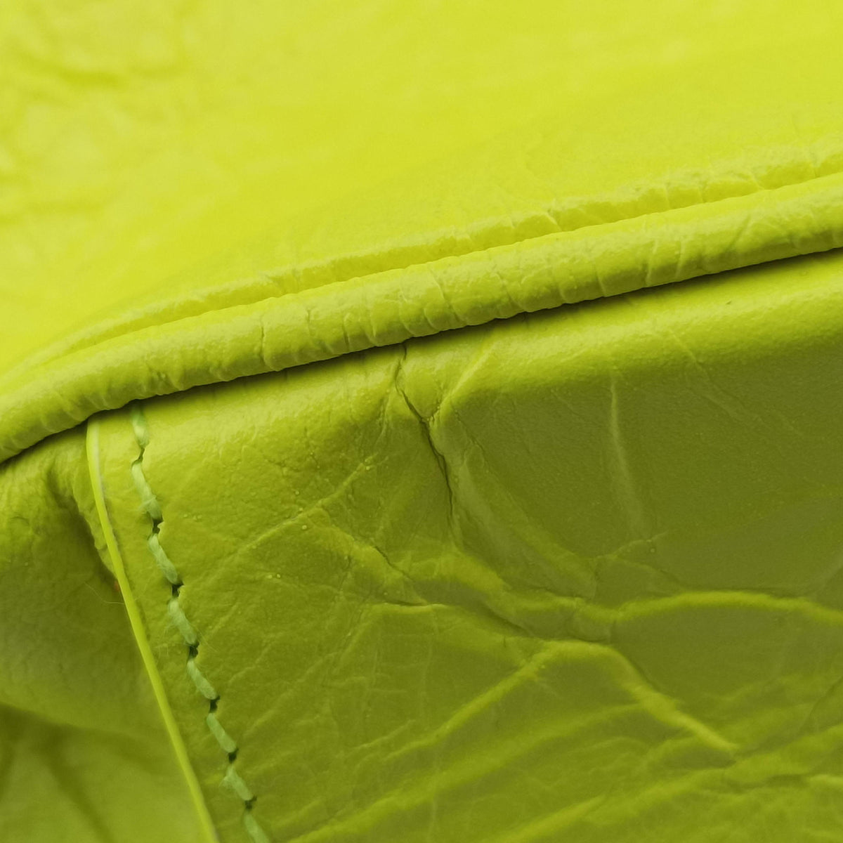 Vintage Balenciaga Le Cagole Green lambskin  shoulderbag | stylenewstar