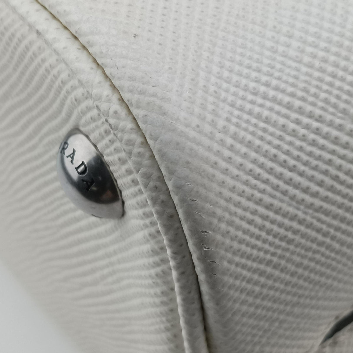 Pre-owned Prada Small Panier White Saffiano leather 1BA217 shoulderbag | stylenewstar