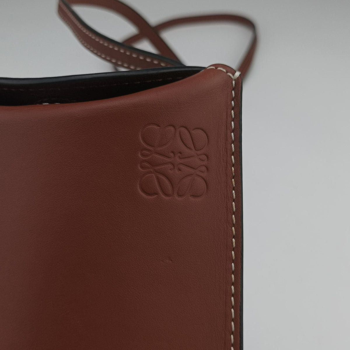Pre-owned Loewe GATE POCKET Brown Leather  shoulderbag | stylenewstar