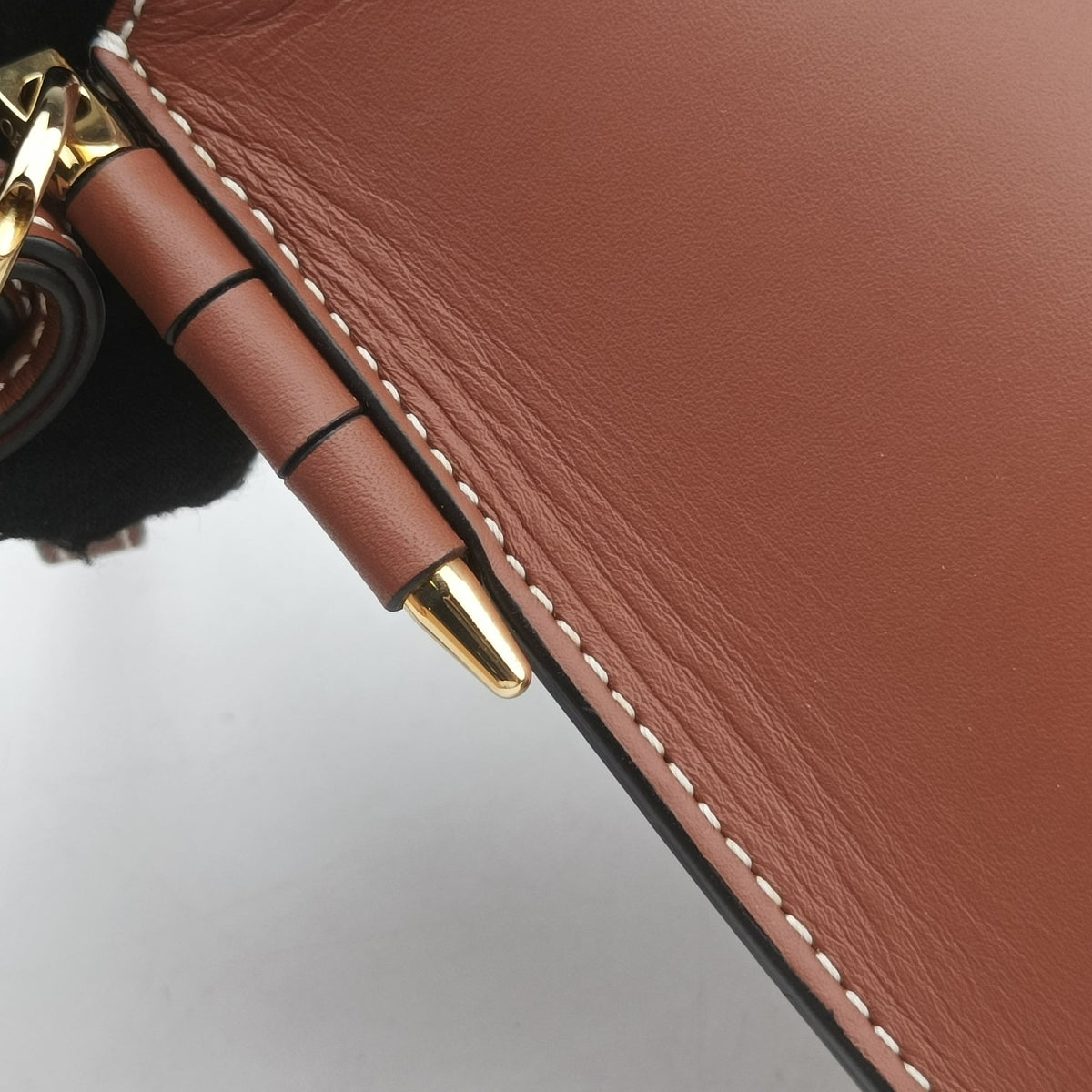 Pre-owned Loewe GATE POCKET Brown Leather  shoulderbag | stylenewstar
