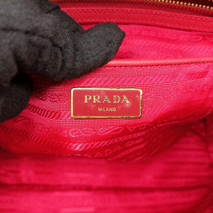 Pre-owned Prada Galleria Red SAFFIANO Leather BN2274 handbag | stylenewstar