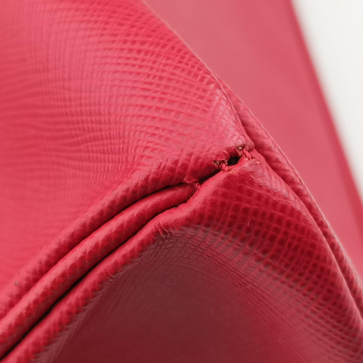 Pre-owned Prada Galleria Red SAFFIANO Leather BN2274 handbag | stylenewstar