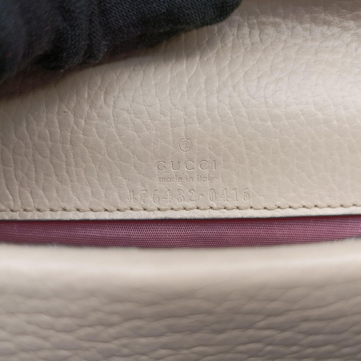 Secondhand Gucci Dionysus White Leather 476432 shoulderbag | stylenewstar
