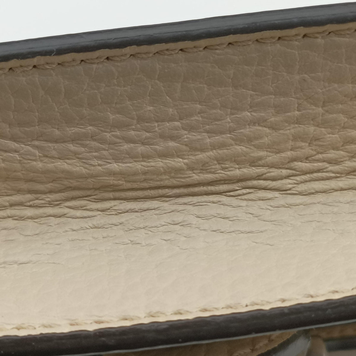 Secondhand Gucci Dionysus White Leather 476432 shoulderbag | stylenewstar