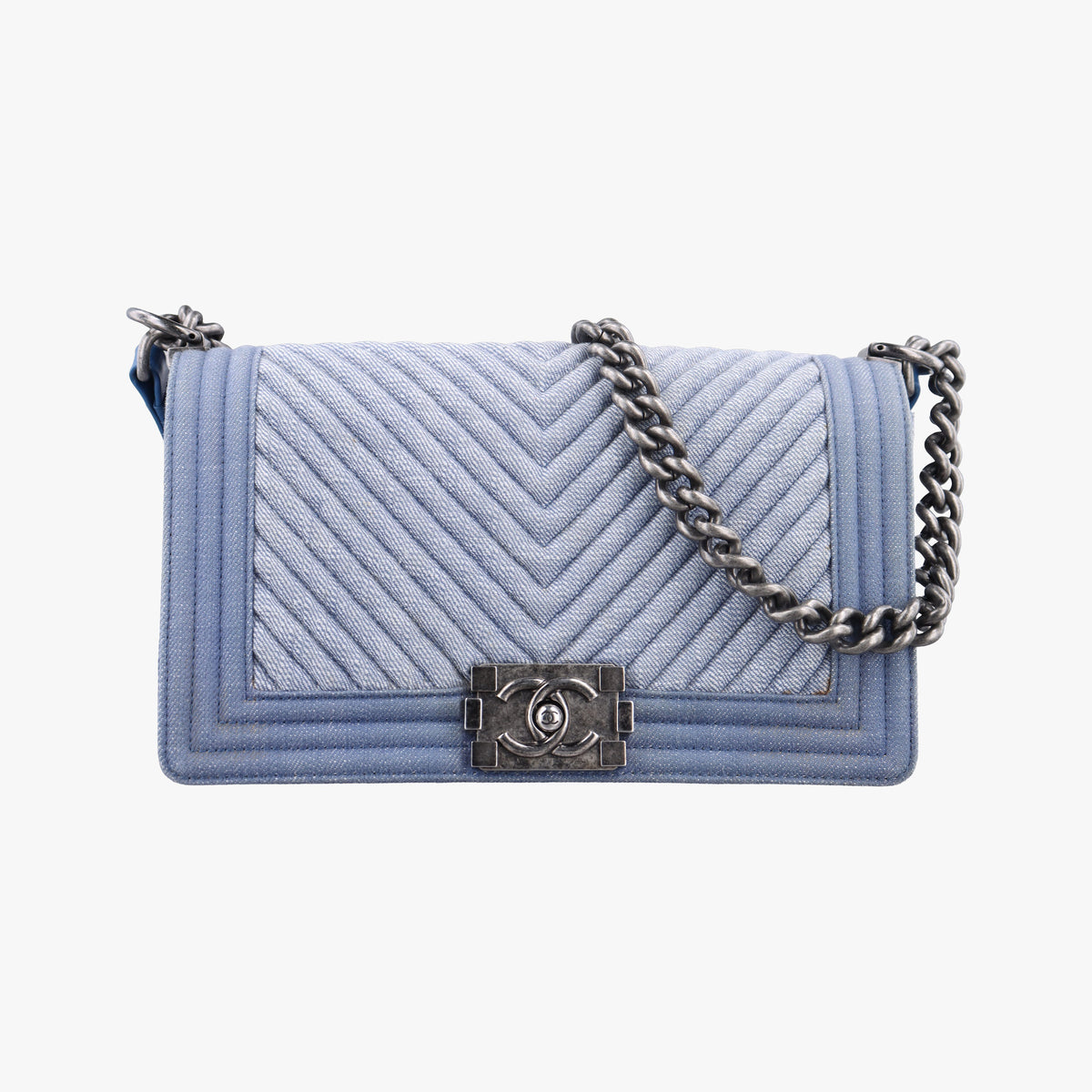 Pre-owned Chanel BOY CHANEL Blue Denim A67086 shoulderbag | stylenewstar