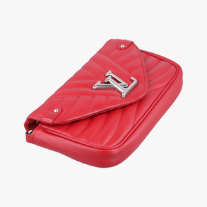 Pre-owned Louis Vuitton New Wave Chain Pochette ECARLATE Leather M63956 shoulderbag | stylenewstar
