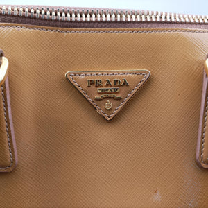 Vintage Prada Promenade Beige Patent SAFFIANO Leather BN2558 handbag | stylenewstar