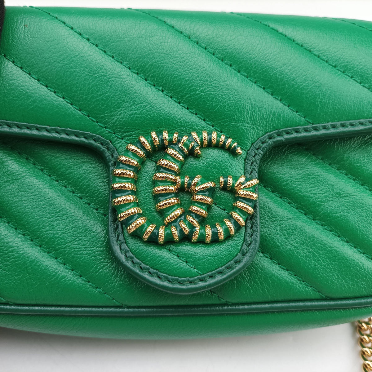 Pre-owned Gucci GG Marmont Green Leather 574969 shoulderbag | stylenewstar
