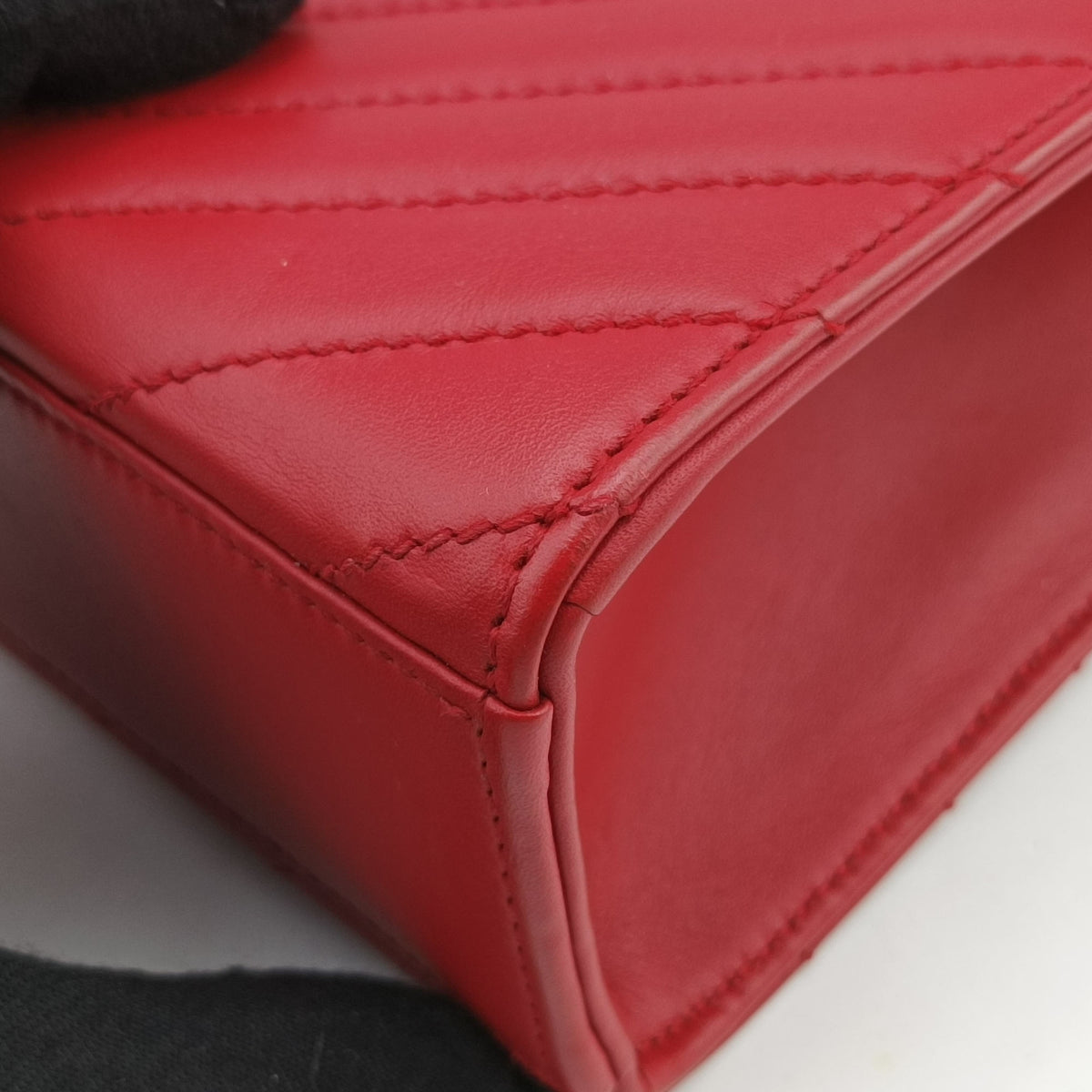 Pre-owned Yves Saint Laurent envelope Red Leather 342023 shoulderbag | stylenewstar