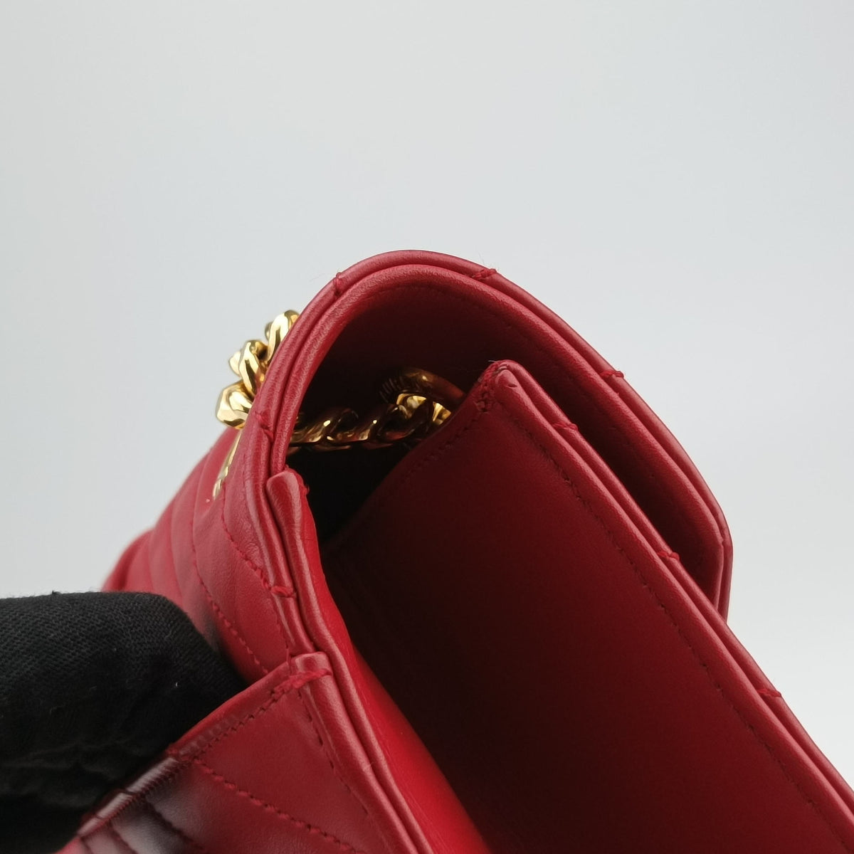 Pre-owned Yves Saint Laurent envelope Red Leather 342023 shoulderbag | stylenewstar