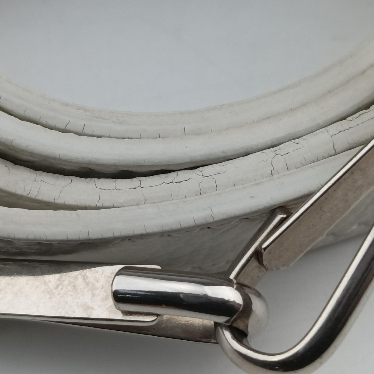 Secondhand Balenciaga Neo Classic City S White Leather 638521 shoulderbag | stylenewstar