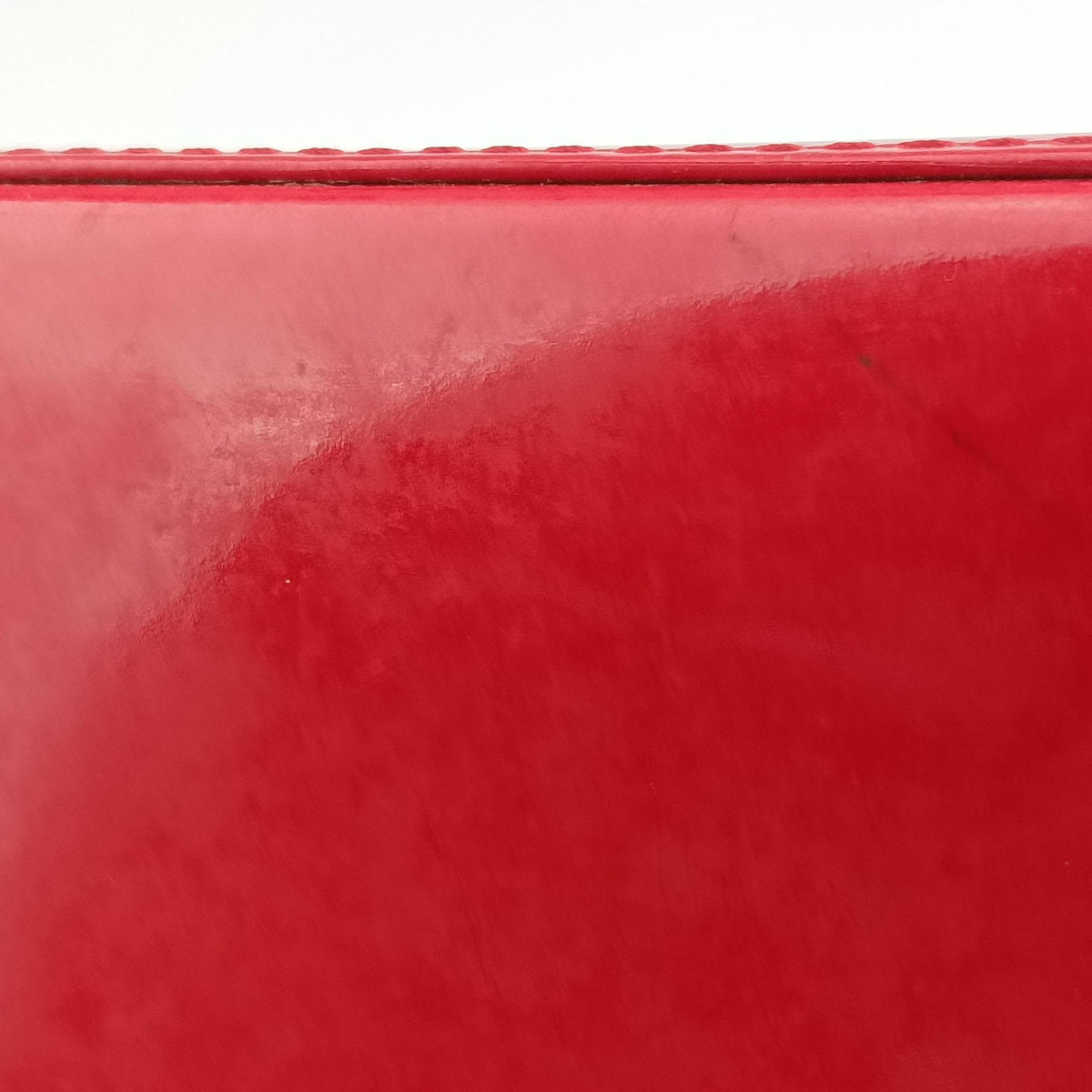 Secondhand Louis Vuitton Alma PM pomme d'amour Vernis M90096 handbag | stylenewstar