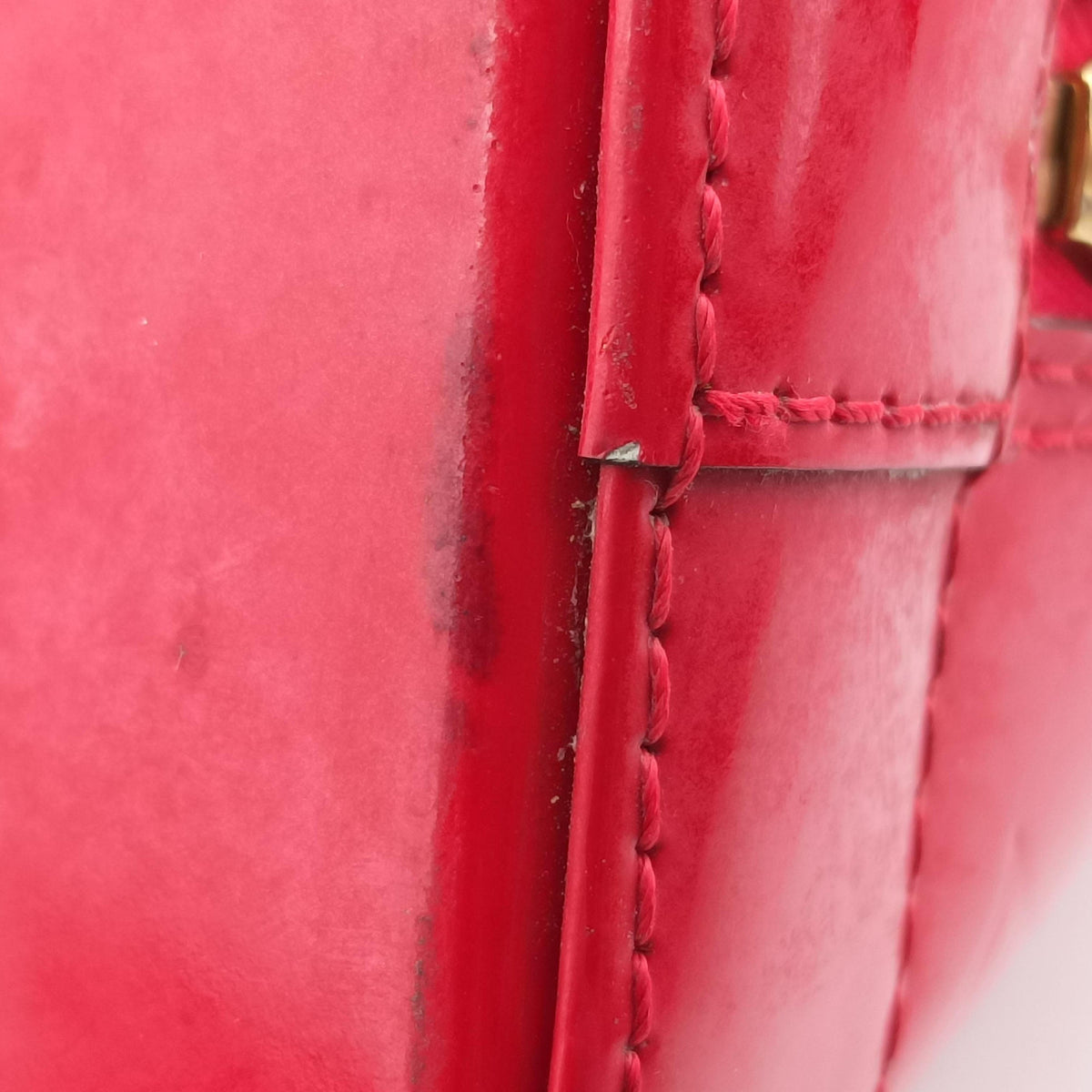 Secondhand Louis Vuitton Alma PM pomme d'amour Vernis M90096 handbag | stylenewstar