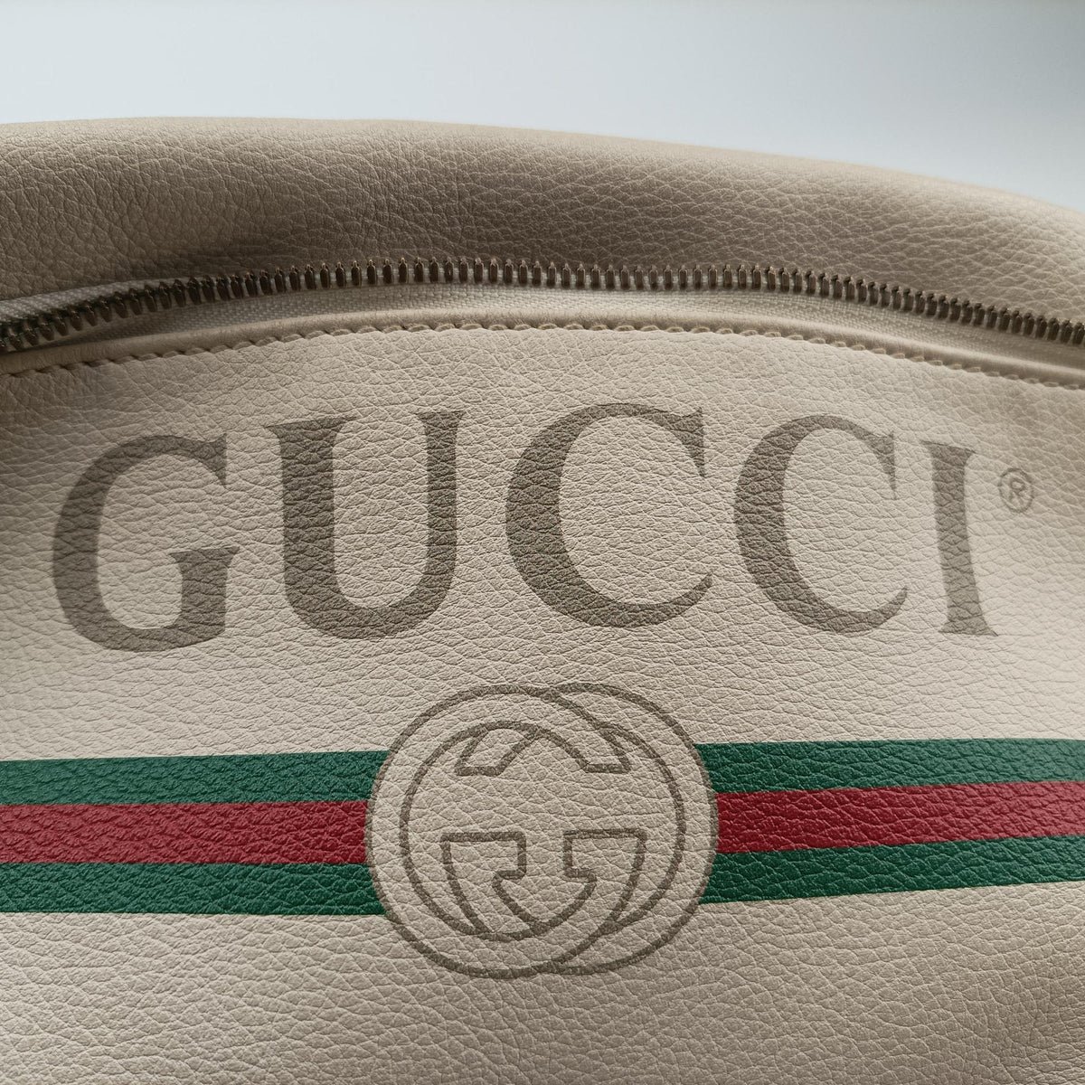 Pre-owned Gucci Print White Leather 530412 bum bag/waist bag | stylenewstar