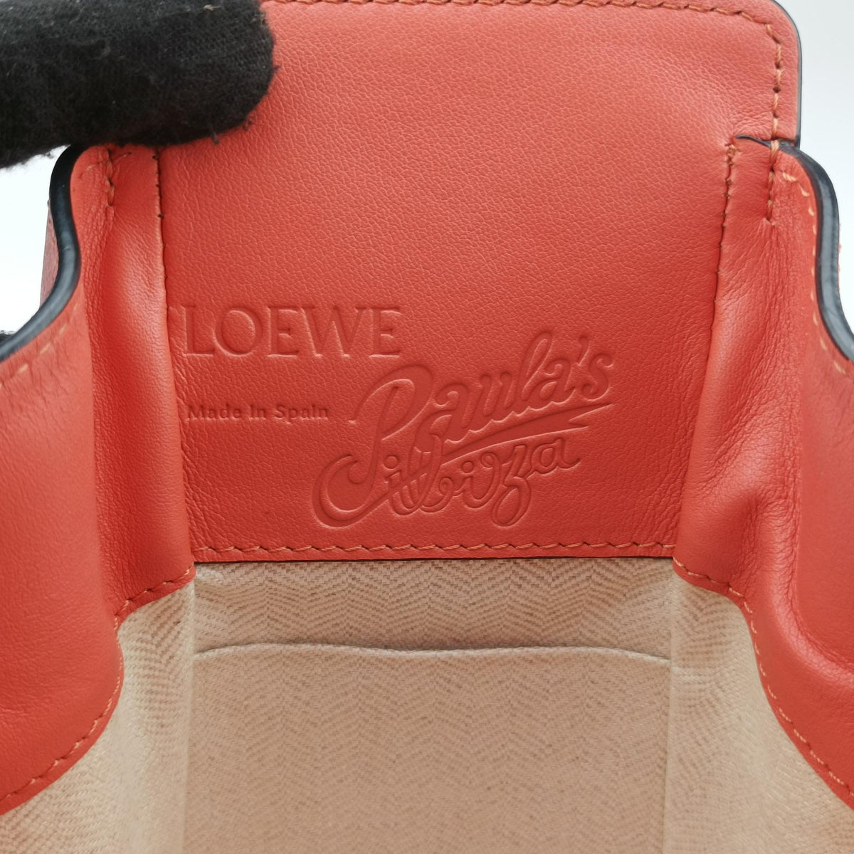 Pre-owned Loewe Hammock orange Leather  shoulderbag | stylenewstar