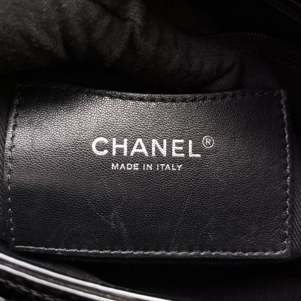 Pre-owned Chanel Mademoiselle Bowling Black Patent leather A50558 shoulderbag | stylenewstar