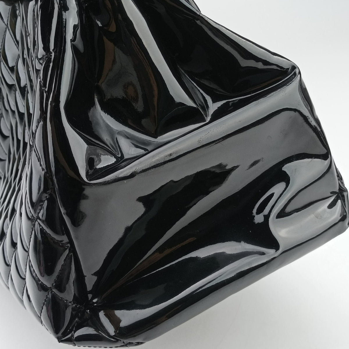 Pre-owned Chanel Mademoiselle Bowling Black Patent leather A50558 shoulderbag | stylenewstar