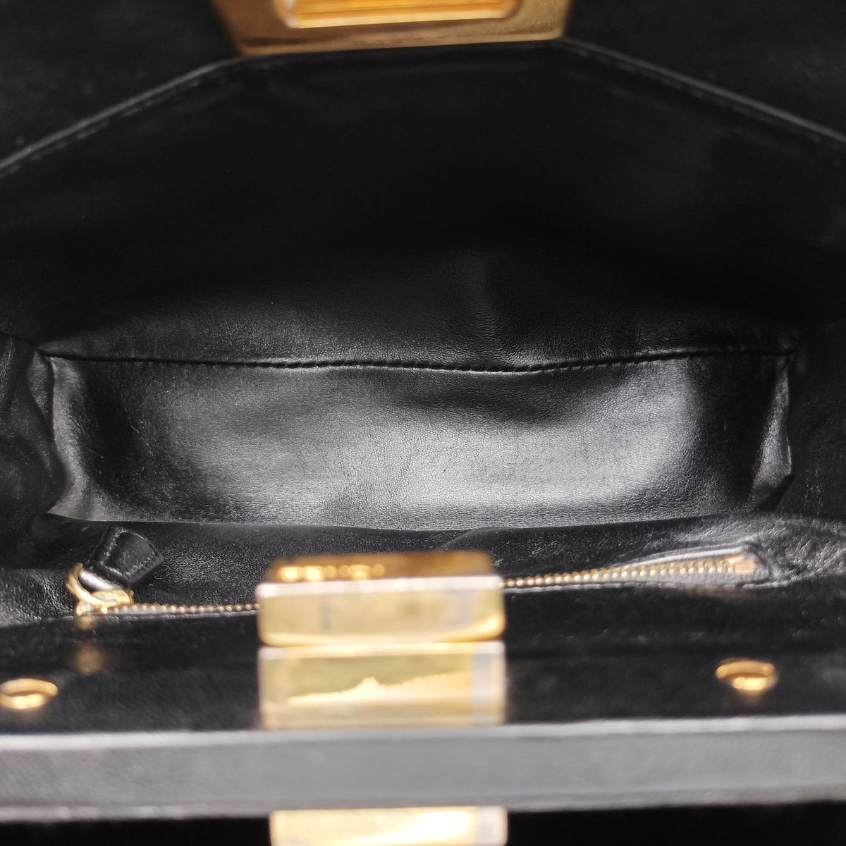 Vintage Fendi PEEKABOO Black Leather 8BN244 shoulderbag | stylenewstar