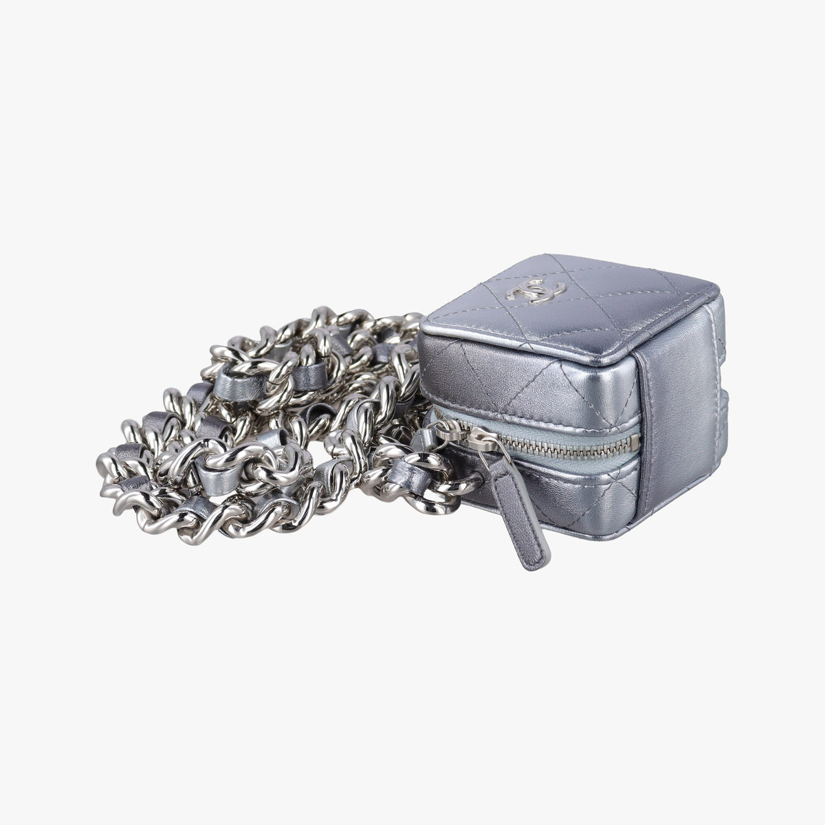 Vintage Chanel Coco Punk Cube Silver lambskin AP2529 crossbodybag | stylenewstar