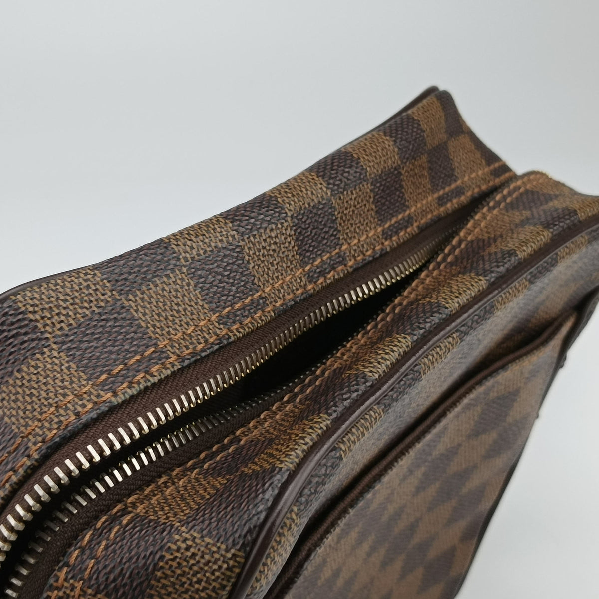 Pre-owned Louis Vuitton Olav PM EBENE Damier Canvas N41442 shoulderbag | stylenewstar