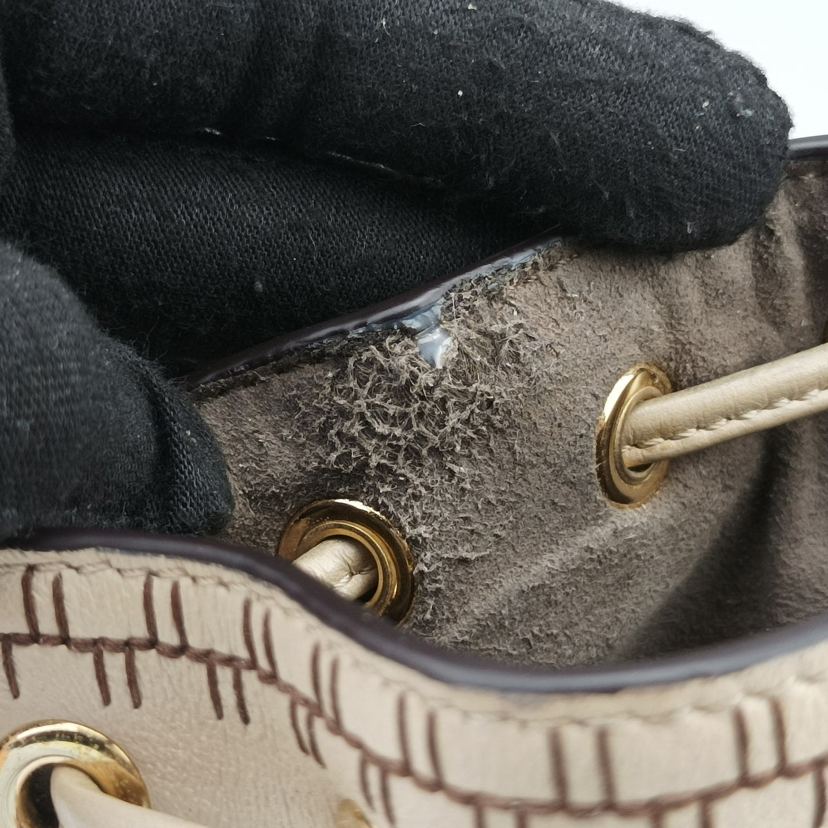 Vintage Fendi Mon Tresor Mini Bucket Beige Leather × Suede 8BS010 shoulderbag | stylenewstar