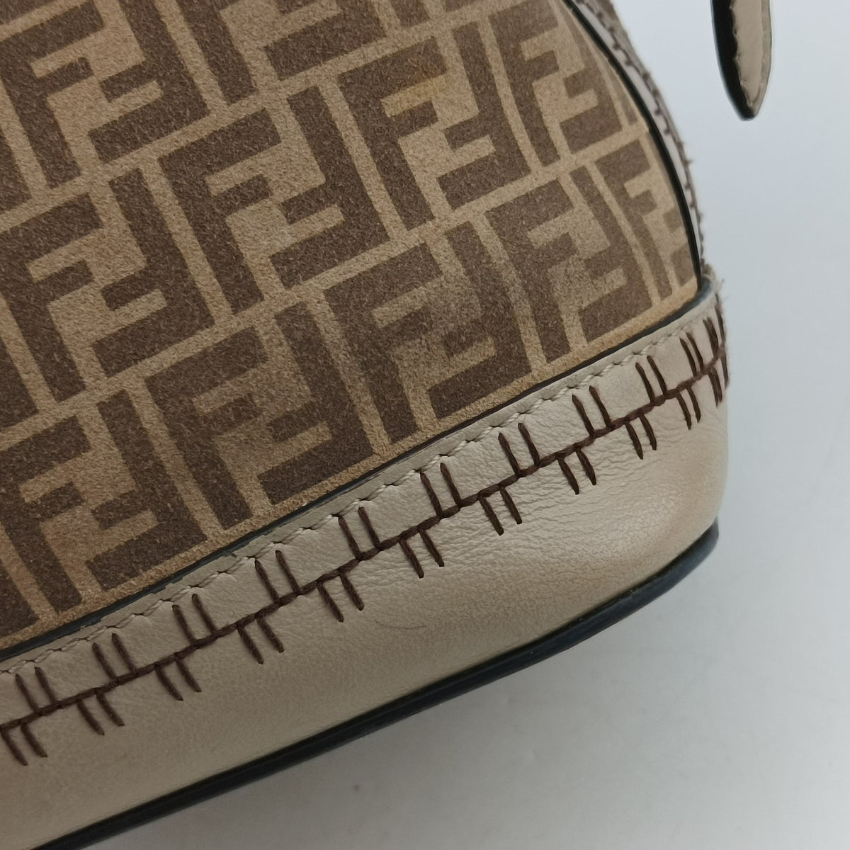 Vintage Fendi Mon Tresor Mini Bucket Beige Leather × Suede 8BS010 shoulderbag | stylenewstar