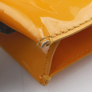Pre-owned Louis Vuitton Wilshire PM Jaune Passion Vernis M91725 handbag | stylenewstar