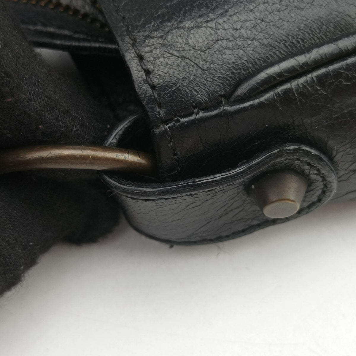 Pre-owned Balenciaga The Velo Black lambskin  handbag | stylenewstar