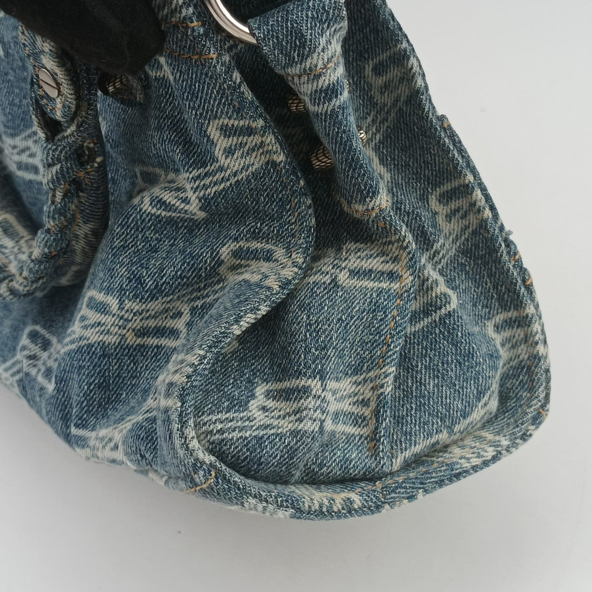 Pre-owned Balenciaga Neo Cagole Blue denim  shoulderbag | stylenewstar