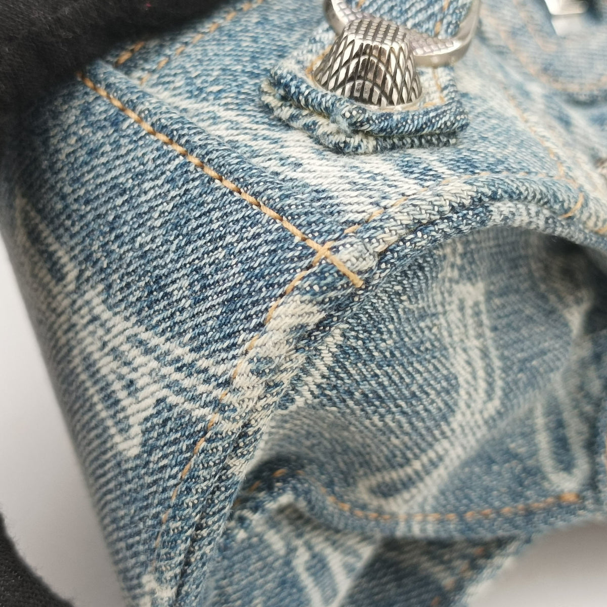 Pre-owned Balenciaga Neo Cagole Blue denim  shoulderbag | stylenewstar