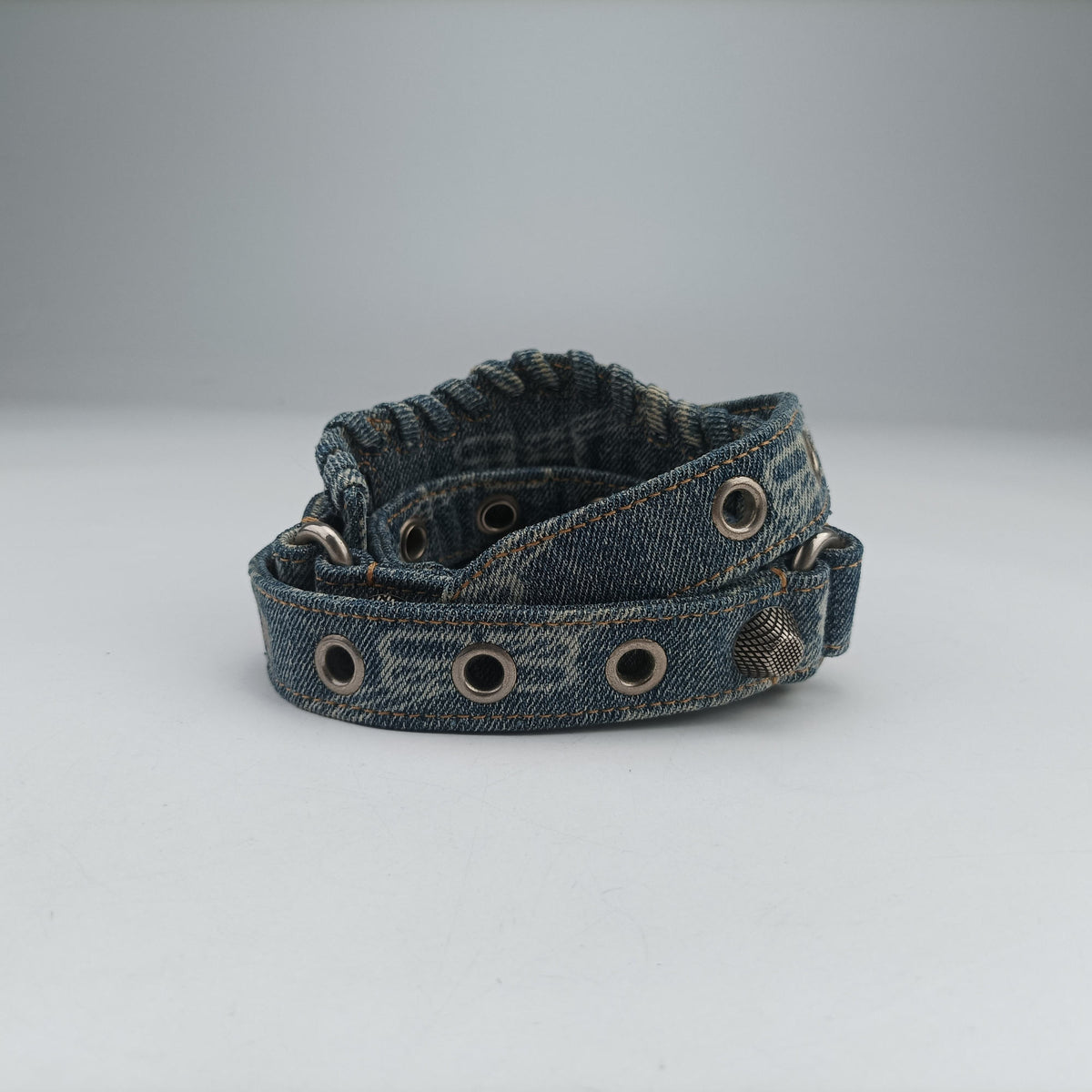 Pre-owned Balenciaga Neo Cagole Blue denim  shoulderbag | stylenewstar