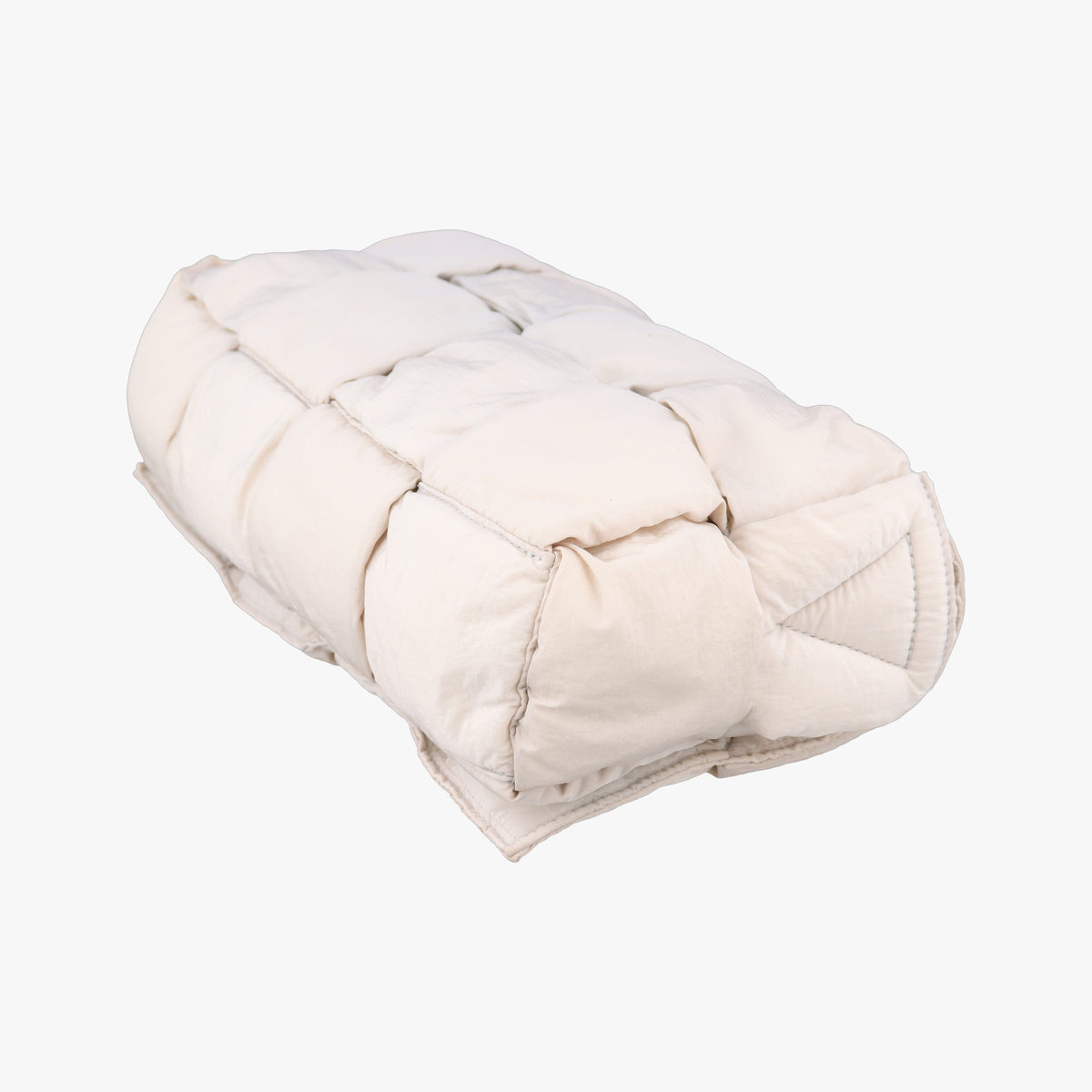 Pre-owned Bottega Veneta Padded CASSETTE White Nylon  shoulderbag | stylenewstar