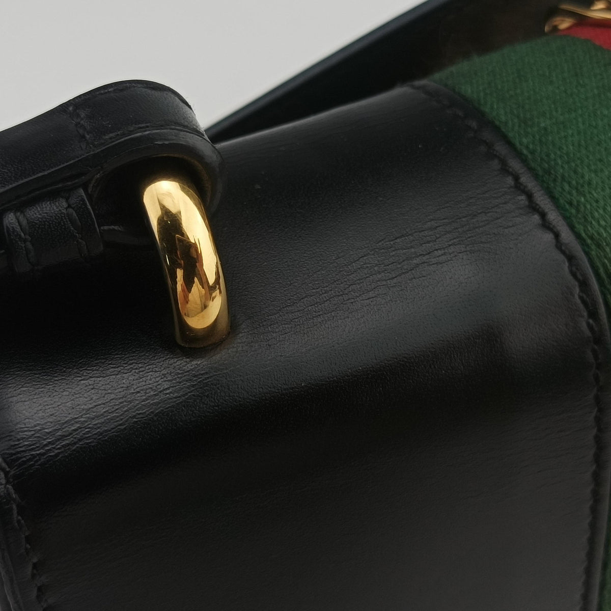 Pre-owned Gucci Sylvie Black Leather 421882 shoulderbag | stylenewstar