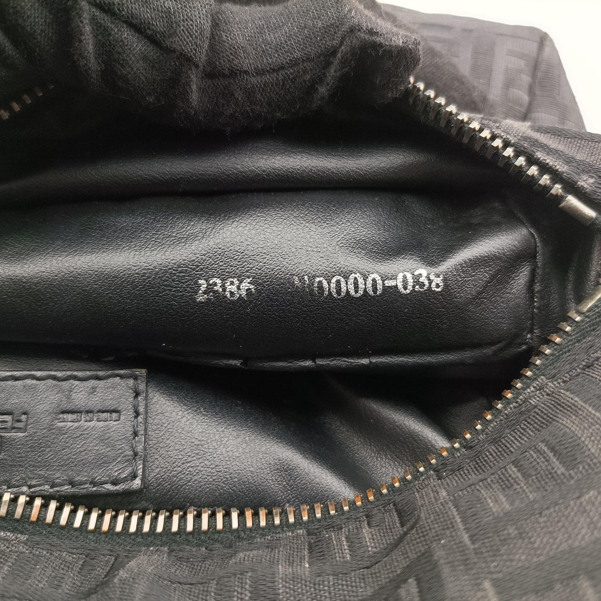 Pre-owned Fendi Zucchino Black Canvas x Leather  handbag | stylenewstar