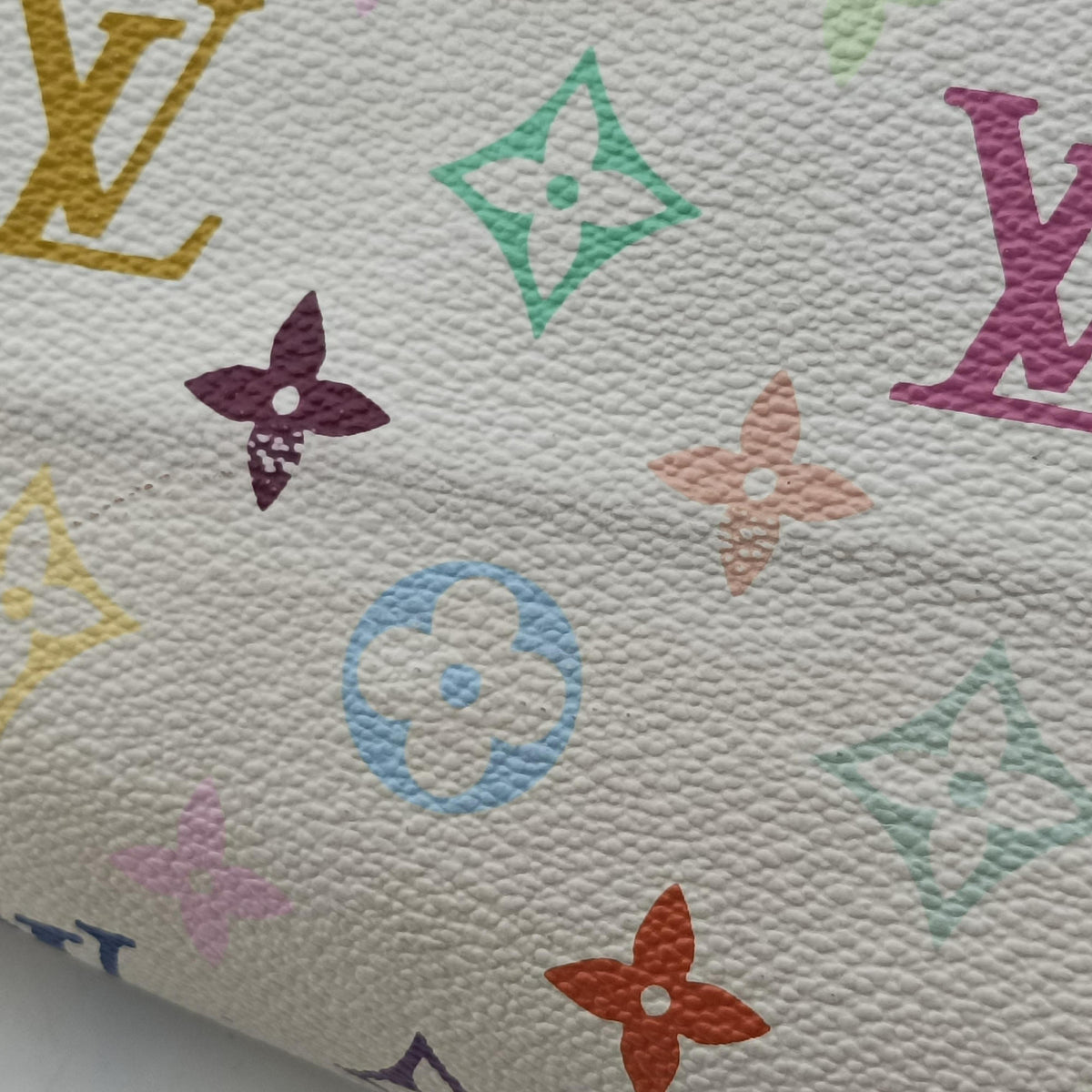 Secondhand Louis Vuitton URSULA white Monogram Multicolor M40123 handbag | stylenewstar