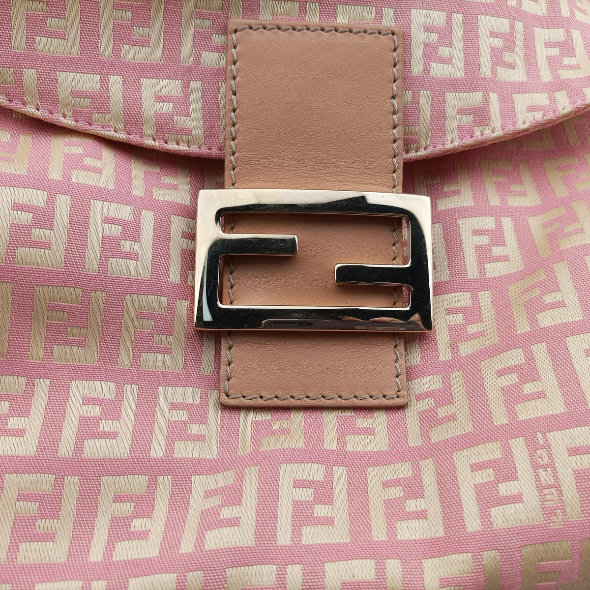Pre-owned Fendi Mamma Bucket Pink Canvas×Leather 8BR002 shoulderbag | stylenewstar