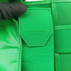 Pre-owned Bottega Veneta candy cassette Green lambskin  shoulderbag | stylenewstar