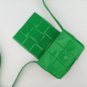 Pre-owned Bottega Veneta candy cassette Green lambskin  shoulderbag | stylenewstar