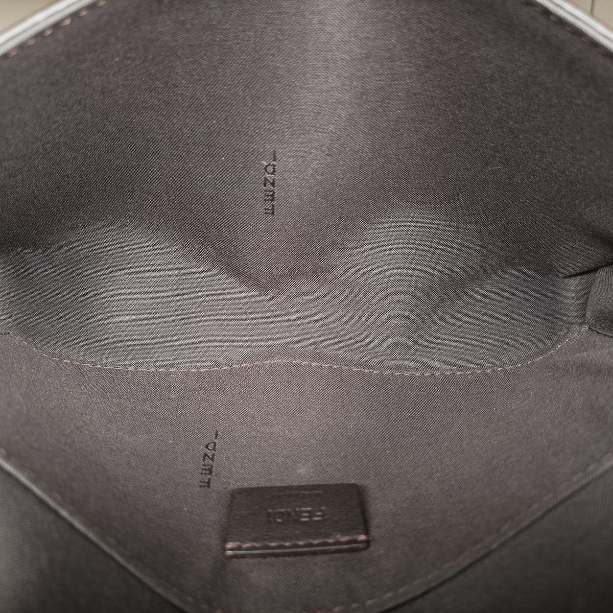 Vintage Fendi Kan I F Brown Leather 8BS032 shoulderbag | stylenewstar
