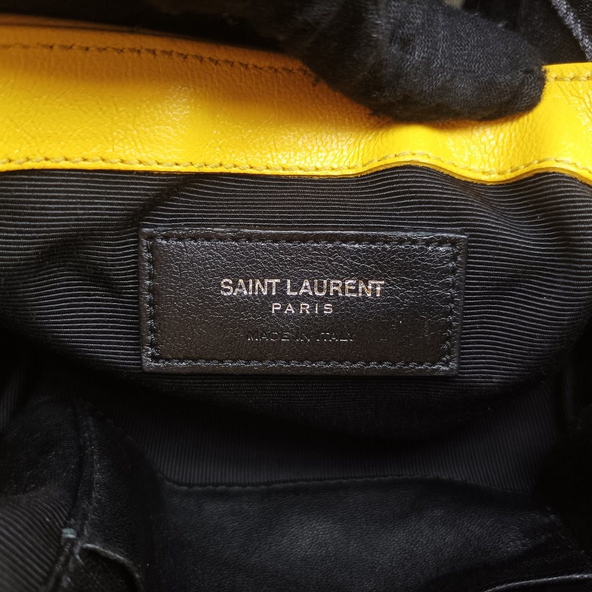 Pre-owned Yves Saint Laurent Baby Chai Yellow Leather 399289 shoulderbag | stylenewstar