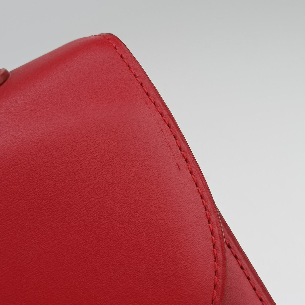 Pre-owned Delvaux Brillon MM Red leather  handbag | stylenewstar