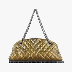 Pre-owned Chanel Mademoiselle Bowling Golden Patent A50557 shoulderbag | stylenewstar
