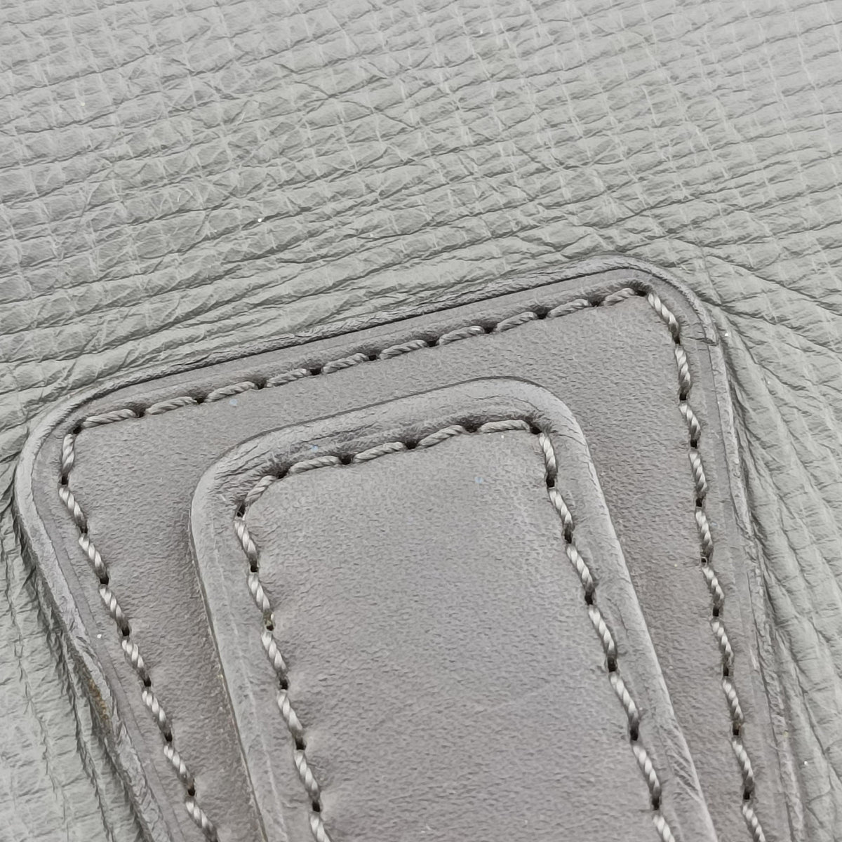 Pre-owned Louis Vuitton Acoma Grey Leather M97019 shoulderbag | stylenewstar