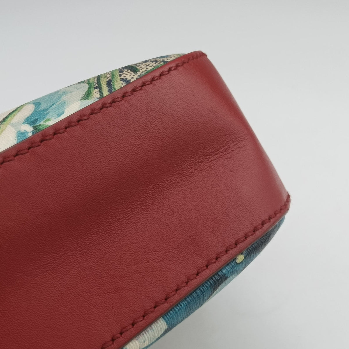 Pre-owned Gucci GG Blooms beige×Multicolour PVC coated canvas×Leather 409535 shoulderbag | stylenewstar